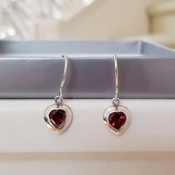 RedEnvelope Sterling & 1.80 ct tw Garnet Drop Heart Earrings - Picture 1 of 7